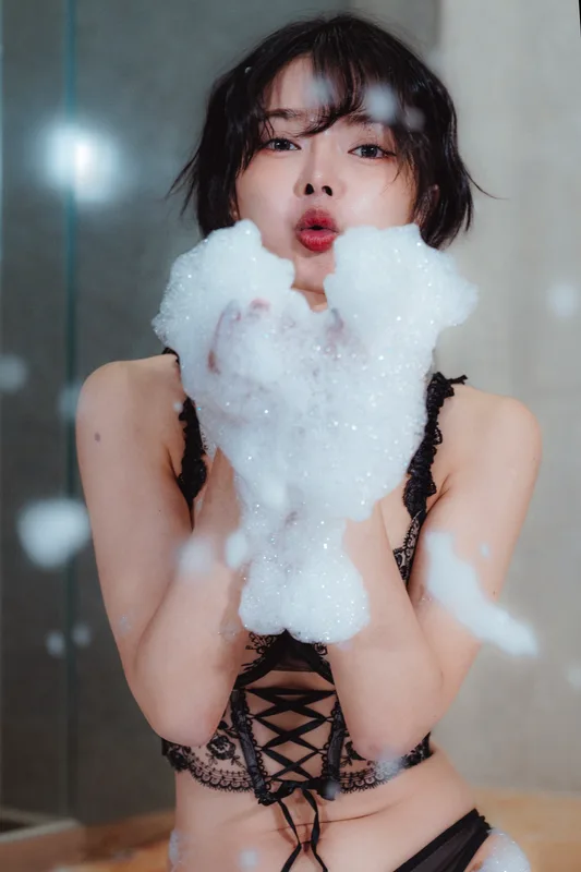 吹散泡沫的一瞬